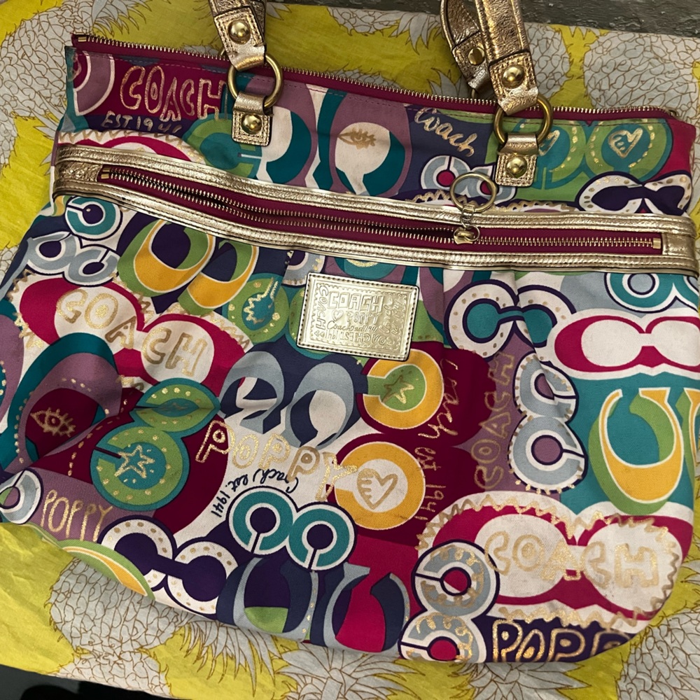 Coach Poppy Large Tote
